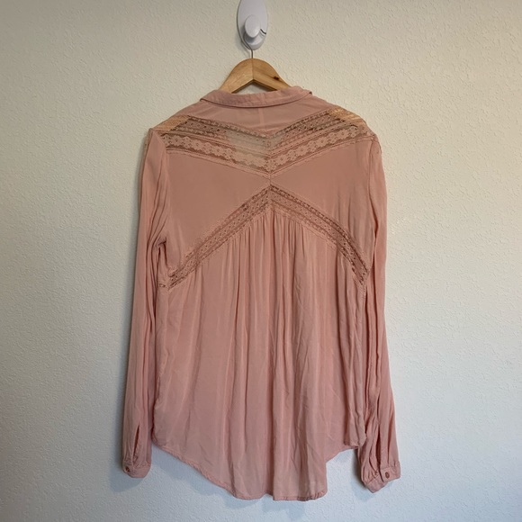 Free People Pink Button Down Crochet Detail Top Lg - Picture 4 of 4